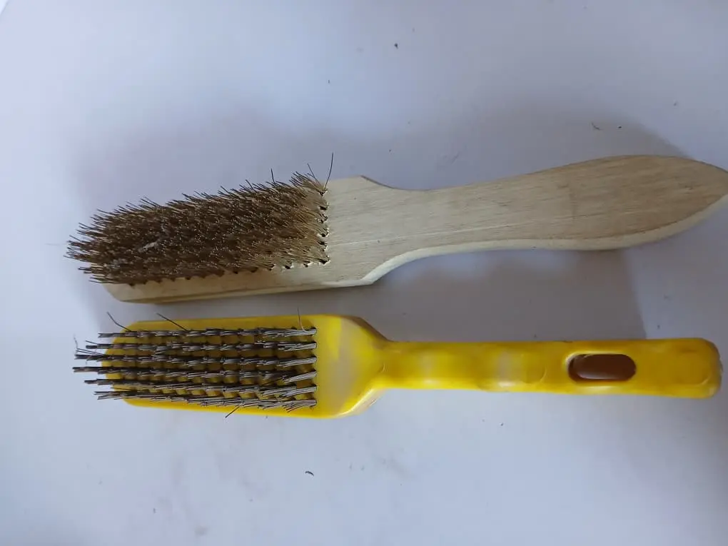 WIRE BRUSH
