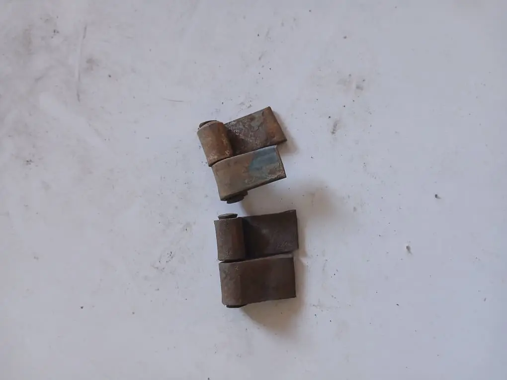 HINGES  WINDOW HINGES 40MMX2MM